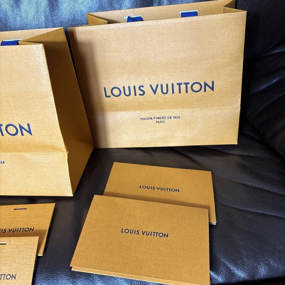 2‎ LOUIS VUITTON Shopping Totes Bag Authentic Empty Paper Gift Bag With Ribbon